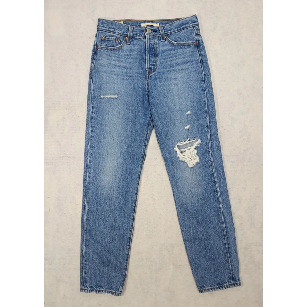 Levis Premium Wedgie Jeans Womens 26 Straight Blue Distressed High Rise Ankle